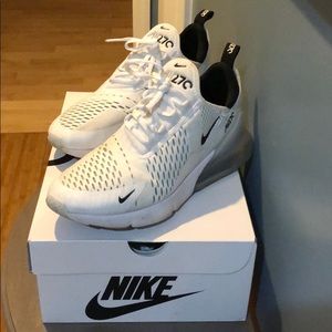 Nike AirMax 270 sneakers